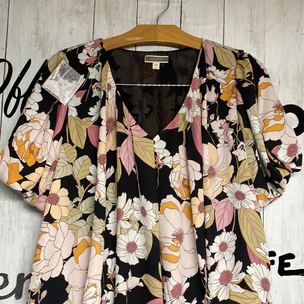 Pleione Floral Balloon Sleeve Cropped Top Medium - Picture 2 of 6